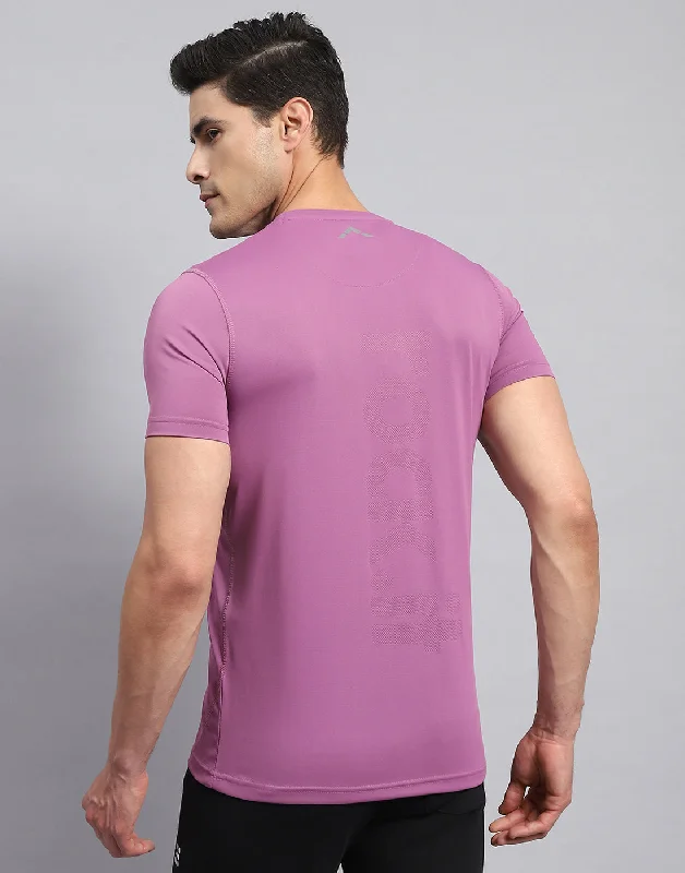 Men Purple Self Design Round Neck Half Sleeve T-Shirt