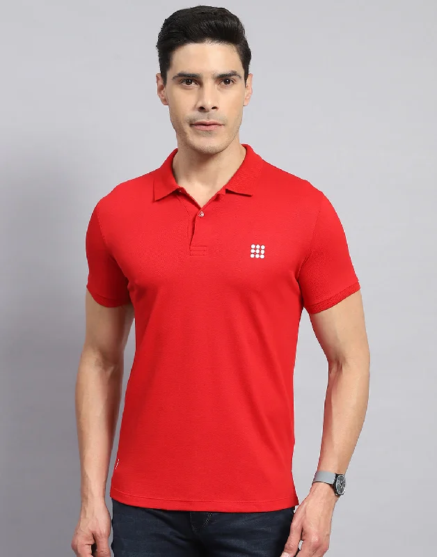 Men Red Solid Collar Half Sleeve T-Shirt