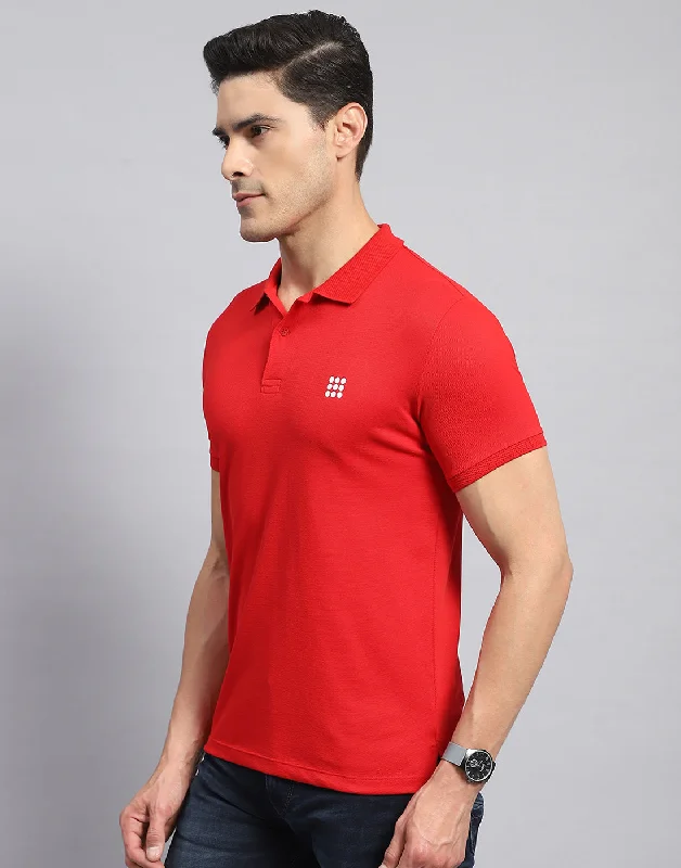 Men Red Solid Collar Half Sleeve T-Shirt