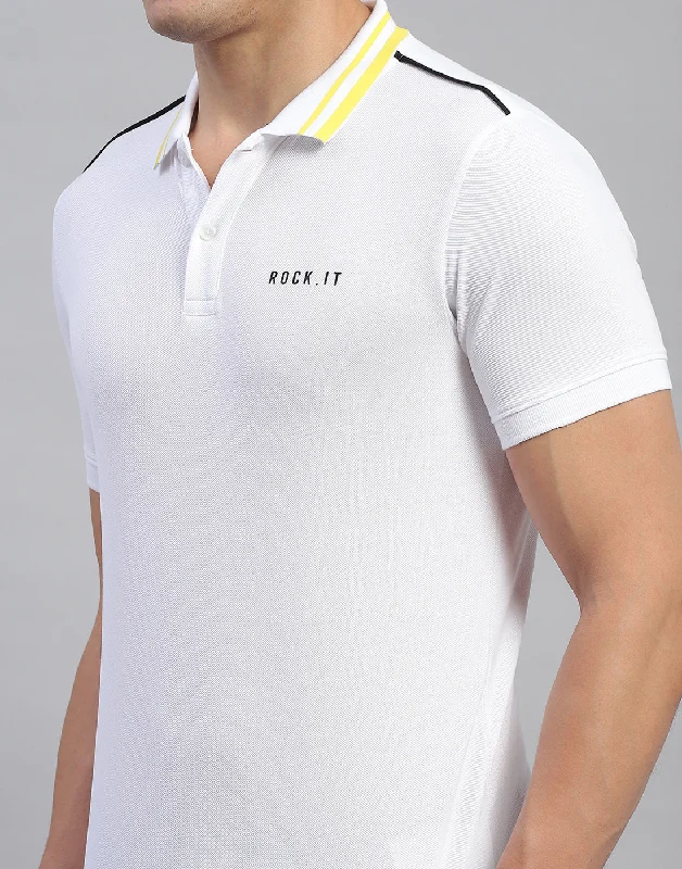 Men White Solid Collar Half Sleeve T-Shirt