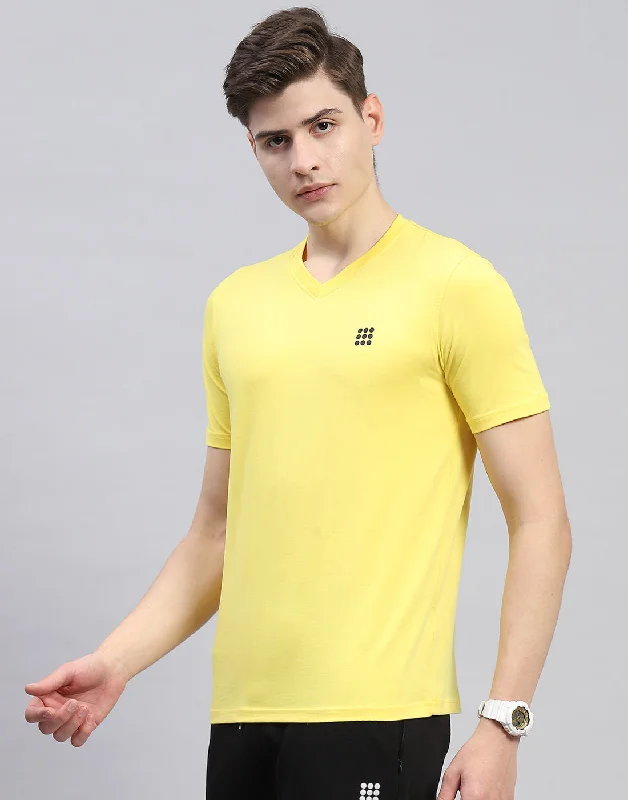 Men Yellow Solid V Neck Half Sleeve T-Shirt