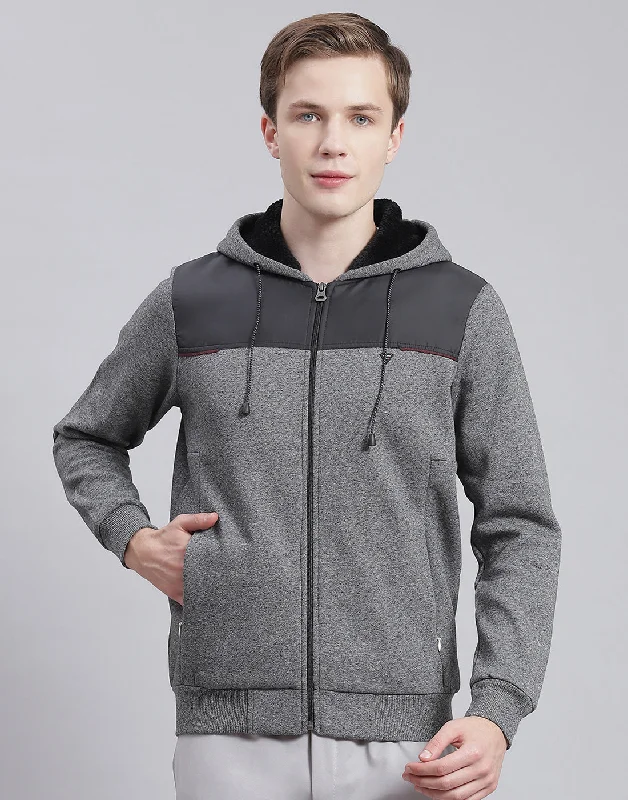 Men Grey Solid Hooded Full Sleeve Sweatshirt