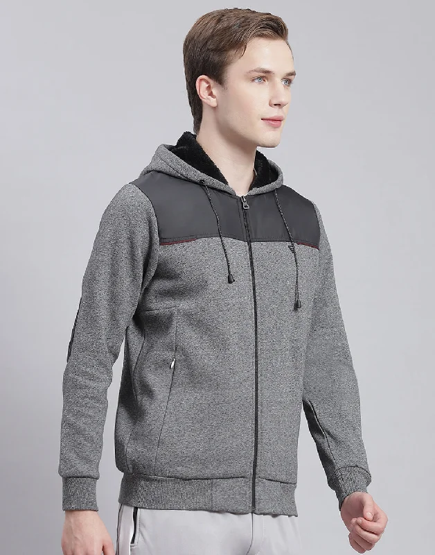 Men Grey Solid Hooded Full Sleeve Sweatshirt