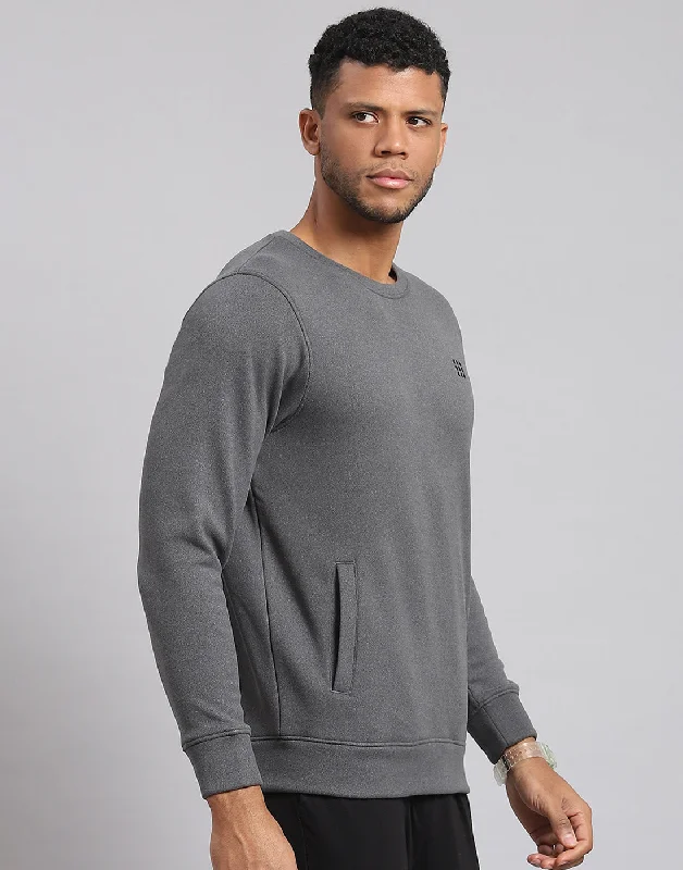 Men Grey Solid Round Neck Full Sleeve Sweatshirt